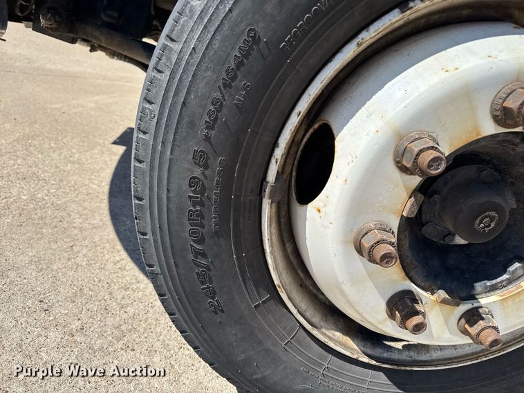 image for item EM3706 2017 International 4300SBA LP  flatbed truck