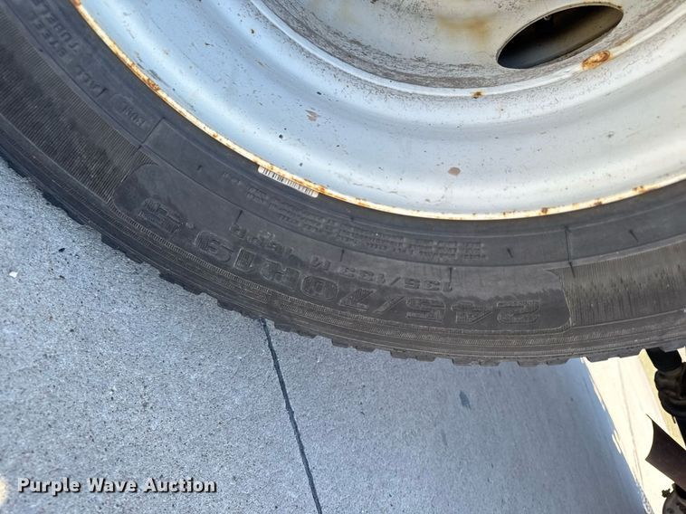 image for item EM3706 2017 International 4300SBA LP  flatbed truck