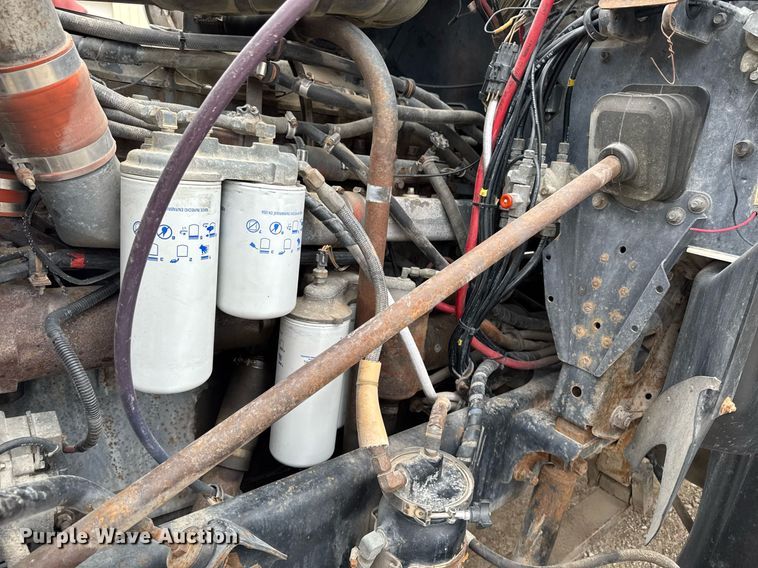 image for item EM3710 1994 Mack CH613 semi truck