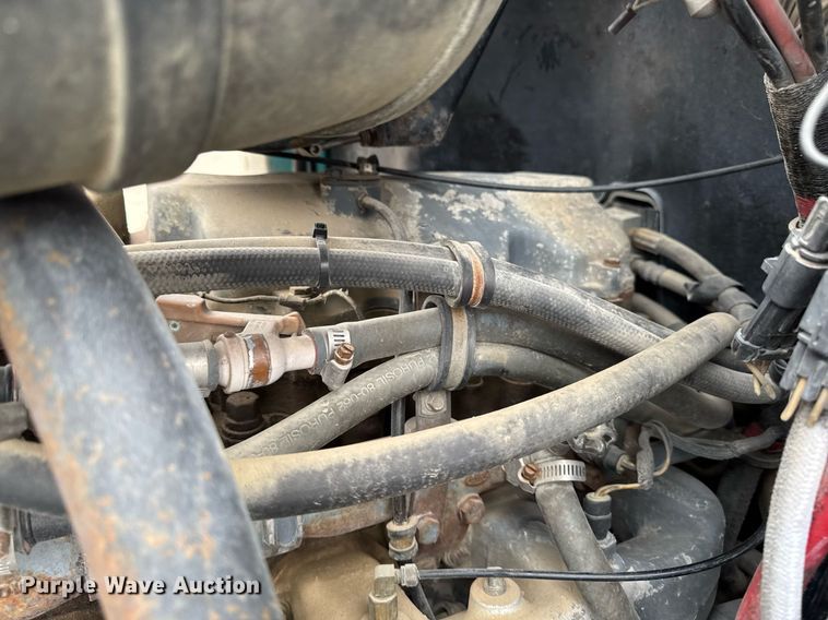 image for item EM3710 1994 Mack CH613 semi truck