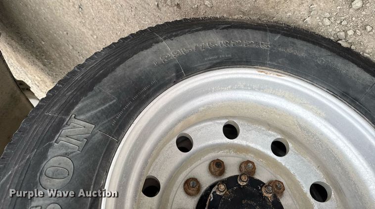 image for item EM3710 1994 Mack CH613 semi truck