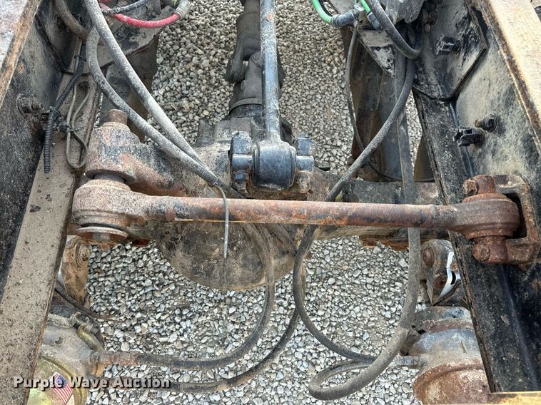 image for item EN5202 2005 Freightliner Business Class M2 truck cab and chassis