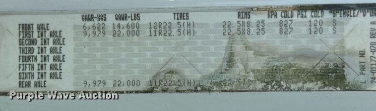 image for item EN5202 2005 Freightliner Business Class M2 truck cab and chassis