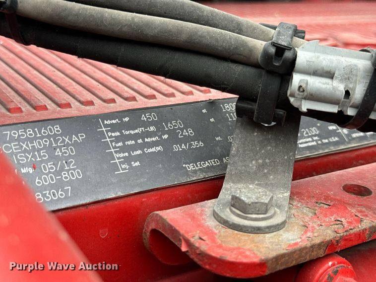 image for item EN5221 2013 Volvo VNL semi truck