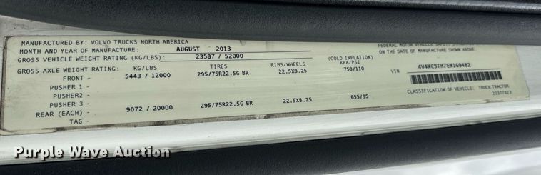 image for item EN5223 2014 Volvo VNL truck cab and chassis