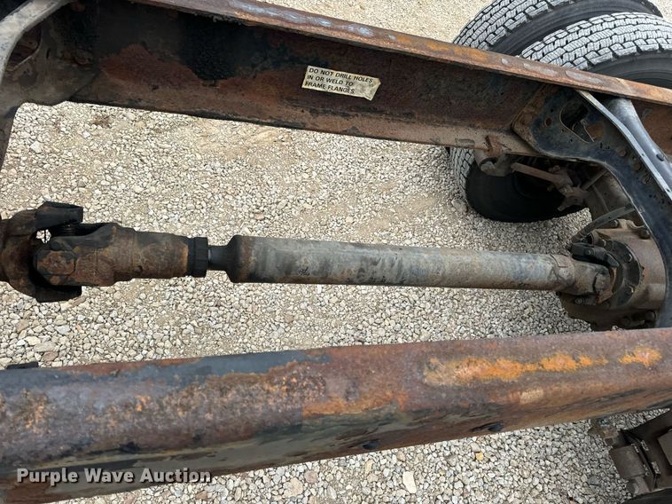 image for item EN5225 2010 International 4400 DuraStar truck cab and chassis