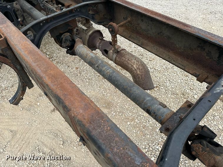 image for item EN5225 2010 International 4400 DuraStar truck cab and chassis