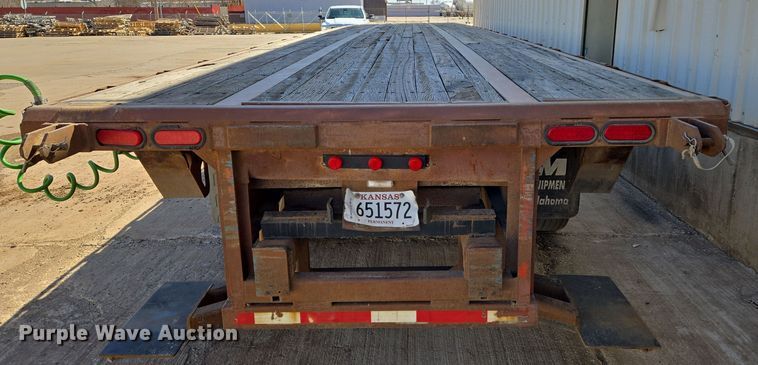 image for item EN8751 1995 Trailmobile flatbed trailer