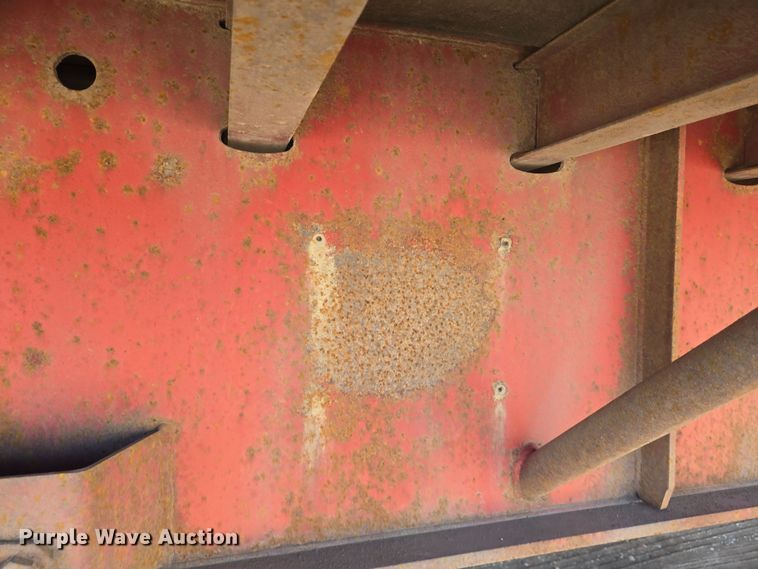 image for item EN8751 1995 Trailmobile flatbed trailer