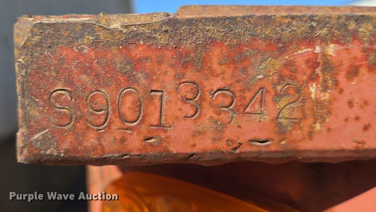 image for item EN8751 1995 Trailmobile flatbed trailer