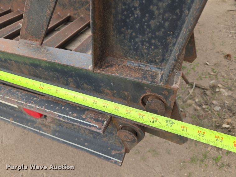 image for item EN8782 2001 Redi Haul equipment trailer