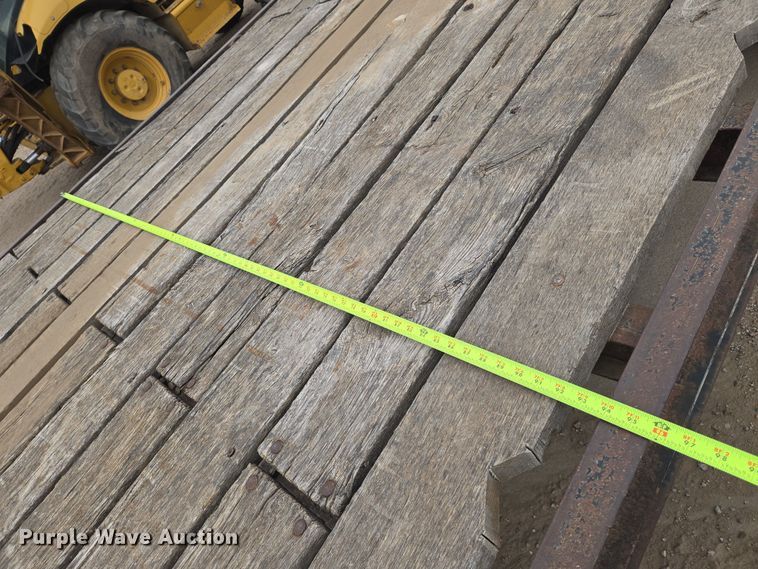 image for item EN8782 2001 Redi Haul equipment trailer