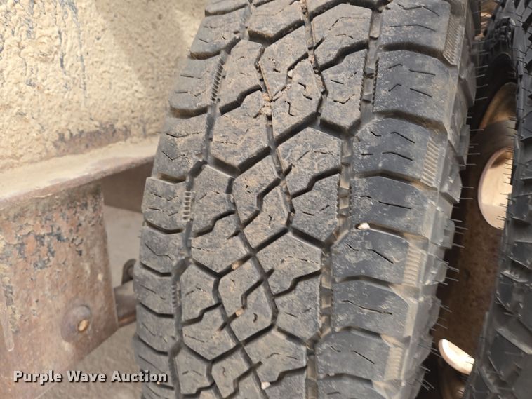 image for item EN8782 2001 Redi Haul equipment trailer