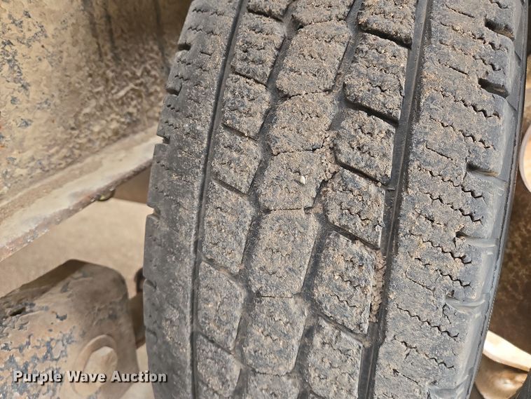 image for item EN8782 2001 Redi Haul equipment trailer