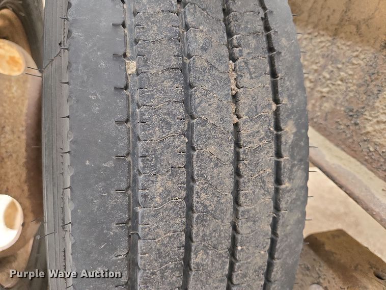 image for item EN8782 2001 Redi Haul equipment trailer