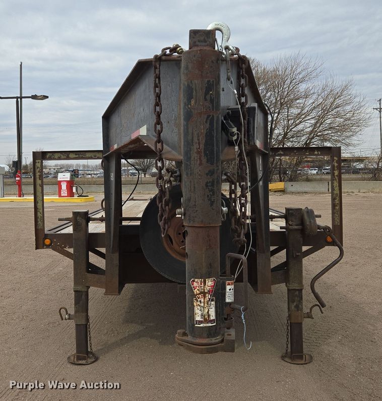 image for item EN8787 1995 Fannin Fabrication Equipment trailer