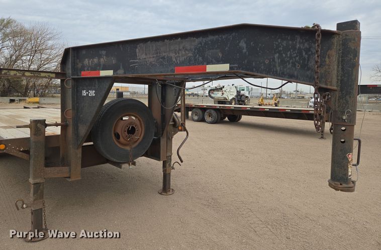 image for item EN8787 1995 Fannin Fabrication Equipment trailer
