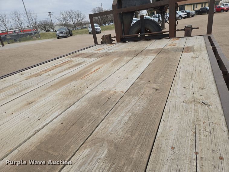 image for item EN8787 1995 Fannin Fabrication Equipment trailer