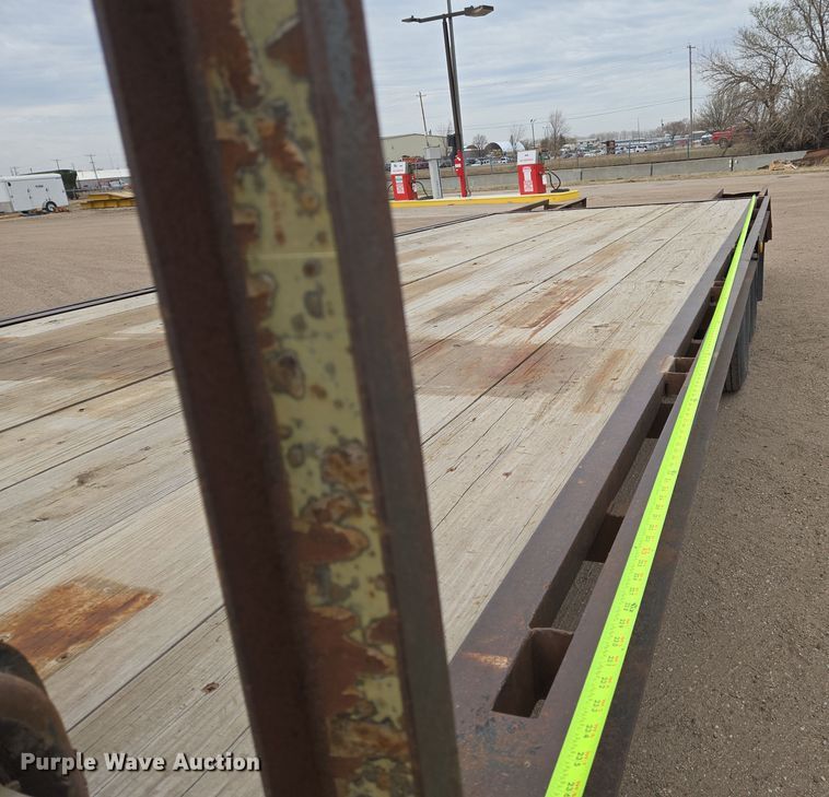 image for item EN8787 1995 Fannin Fabrication Equipment trailer