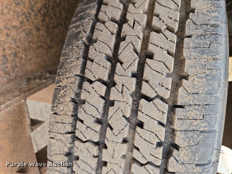 image for item EN8787 1995 Fannin Fabrication Equipment trailer