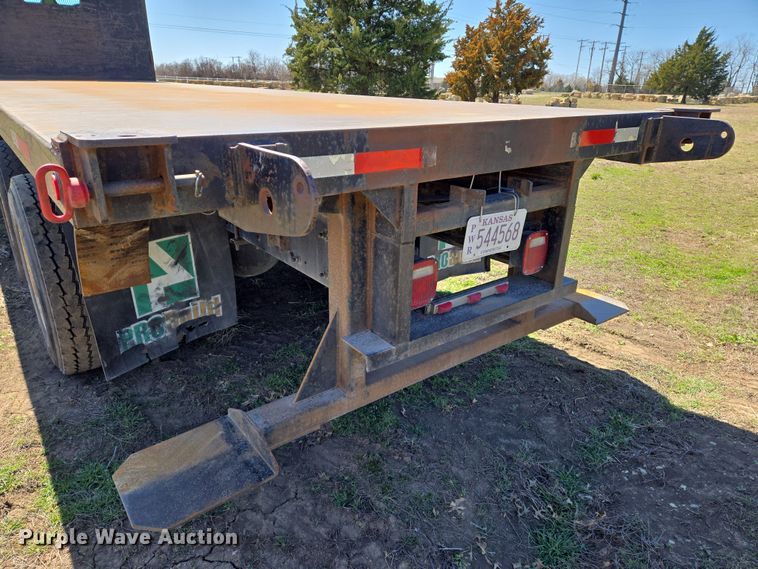 image for item EN8818 2008 Sterling L-Line flatbed truck