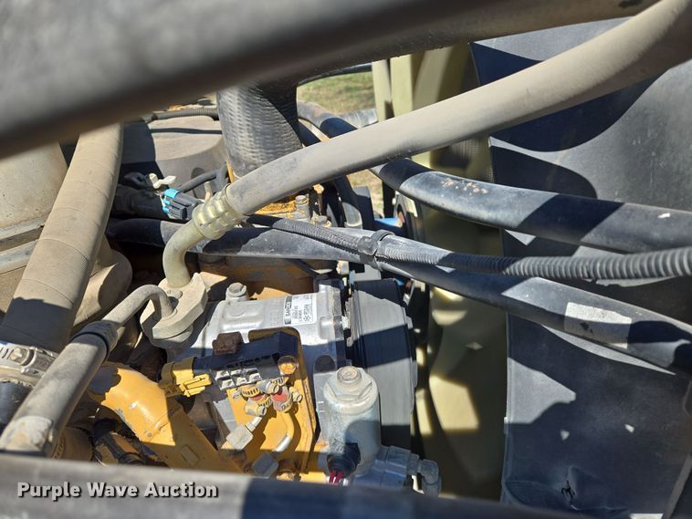 image for item EN8818 2008 Sterling L-Line flatbed truck