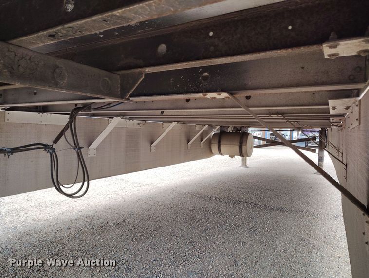 image for item EO9981 2012 Utility Trailers VS2RA refrigerated van trailer