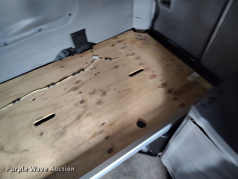 image for item EO9982 2014 Peterbilt 579 semi truck