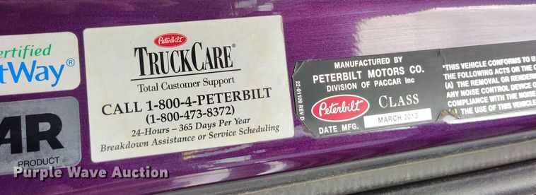 image for item EO9982 2014 Peterbilt 579 semi truck