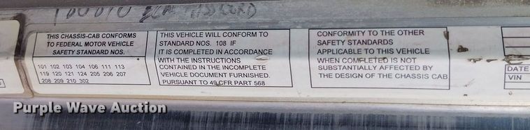 image for item EO9983 2014 Peterbilt 367 fuel truck