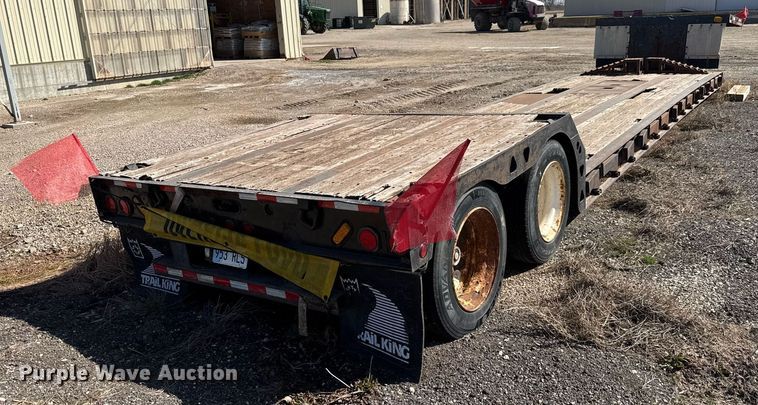 image for item EQ1194 2003 Trail King TK60MG-482 lowboy equipment trailer