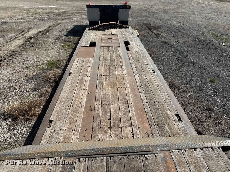 image for item EQ1194 2003 Trail King TK60MG-482 lowboy equipment trailer