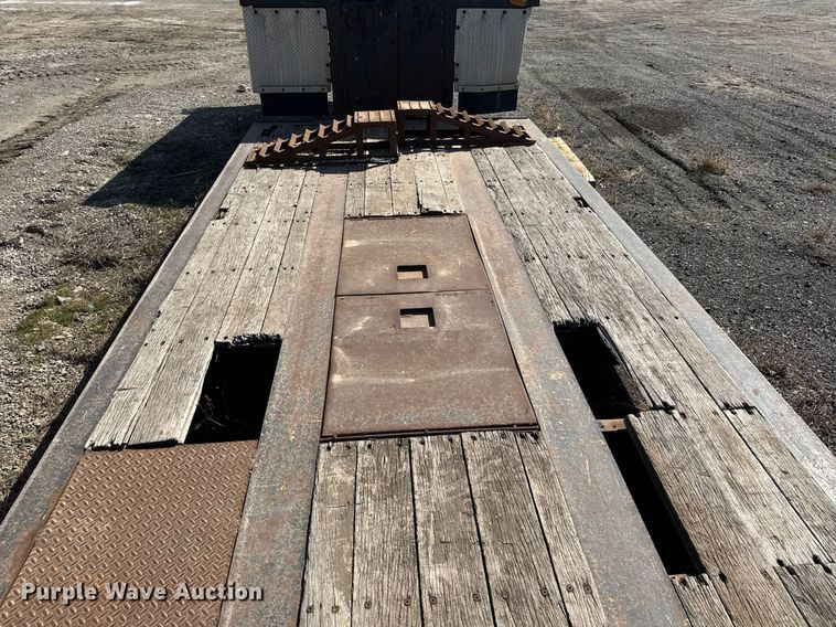 image for item EQ1194 2003 Trail King TK60MG-482 lowboy equipment trailer