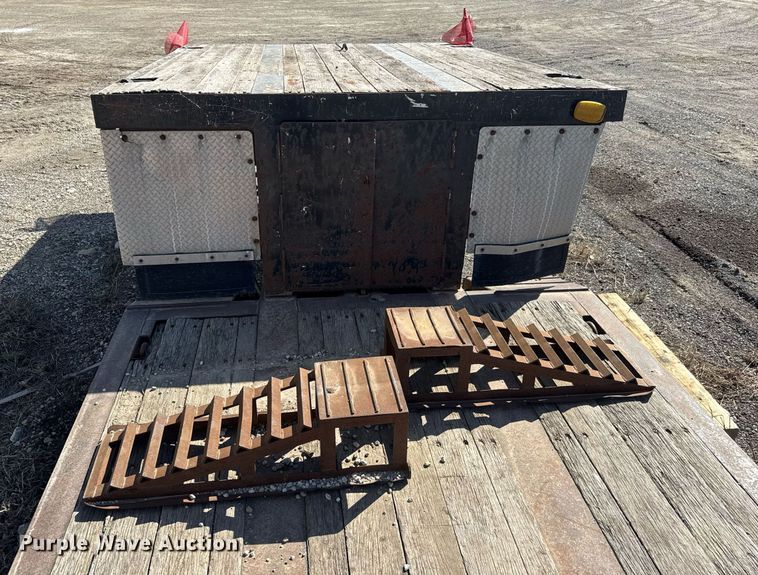 image for item EQ1194 2003 Trail King TK60MG-482 lowboy equipment trailer