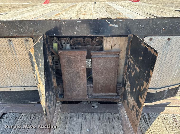 image for item EQ1194 2003 Trail King TK60MG-482 lowboy equipment trailer