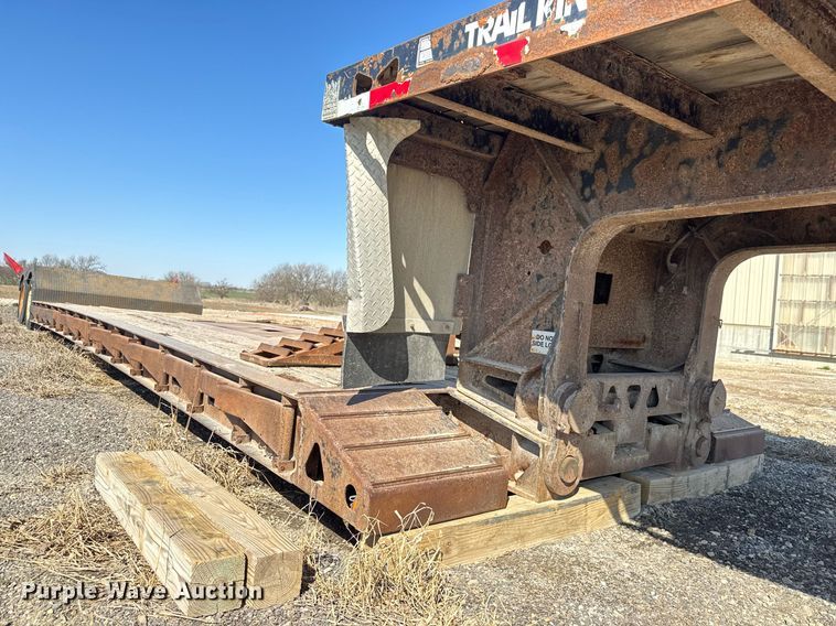 image for item EQ1194 2003 Trail King TK60MG-482 lowboy equipment trailer