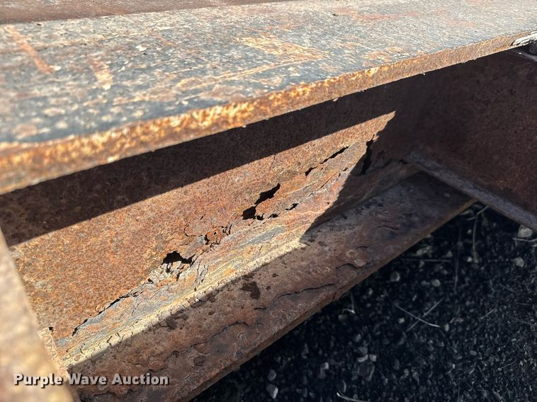 image for item EQ1194 2003 Trail King TK60MG-482 lowboy equipment trailer