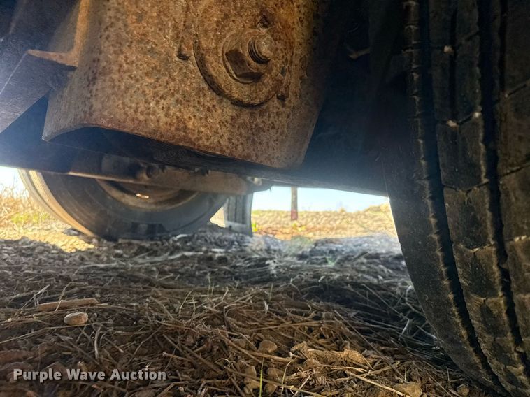 image for item EQ1194 2003 Trail King TK60MG-482 lowboy equipment trailer