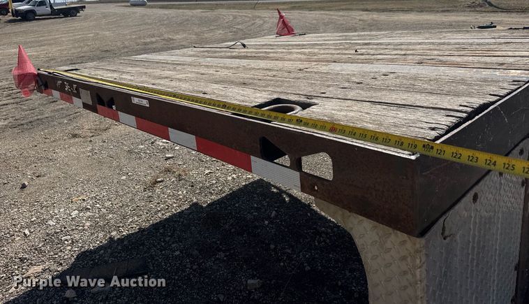 image for item EQ1194 2003 Trail King TK60MG-482 lowboy equipment trailer