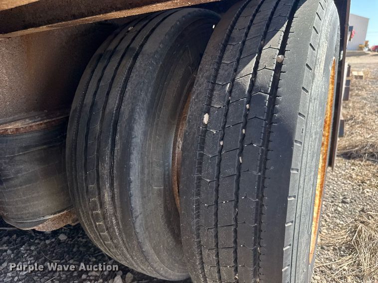 image for item EQ1194 2003 Trail King TK60MG-482 lowboy equipment trailer