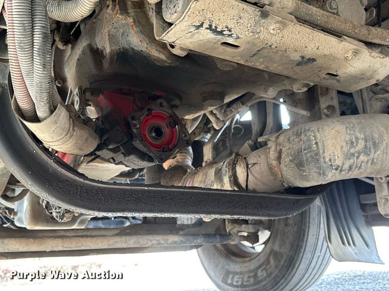 image for item EQ1228 2012 Kenworth T660 semi truck