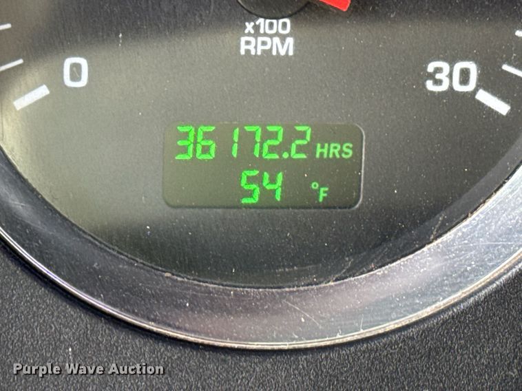 image for item EQ1228 2012 Kenworth T660 semi truck