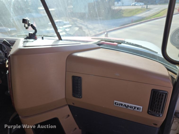 image for item EQ6847 2011 Mack GU713 roll-off container truck