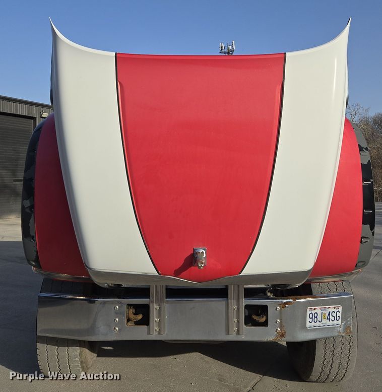 image for item EQ6847 2011 Mack GU713 roll-off container truck