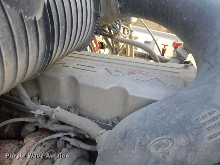 image for item EQ6847 2011 Mack GU713 roll-off container truck