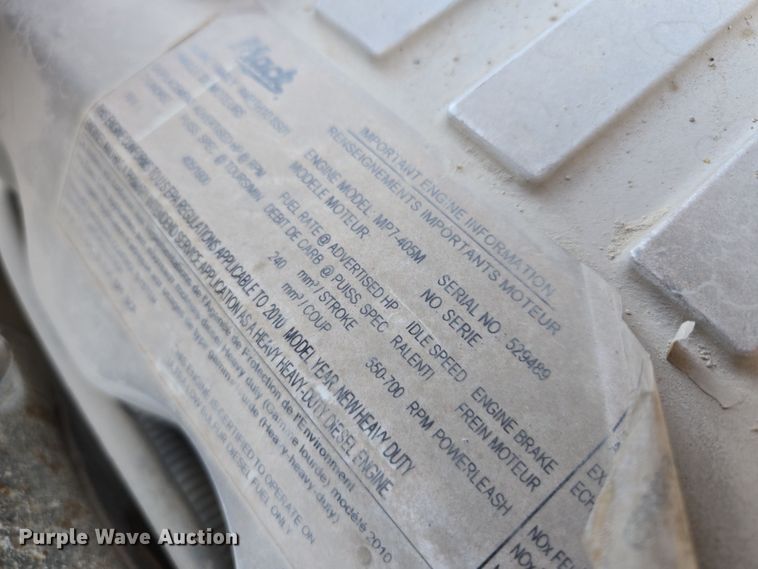 image for item EQ6847 2011 Mack GU713 roll-off container truck