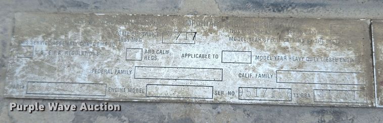 image for item EQ6848 2005 Mack Granite CV713 roll-off container truck