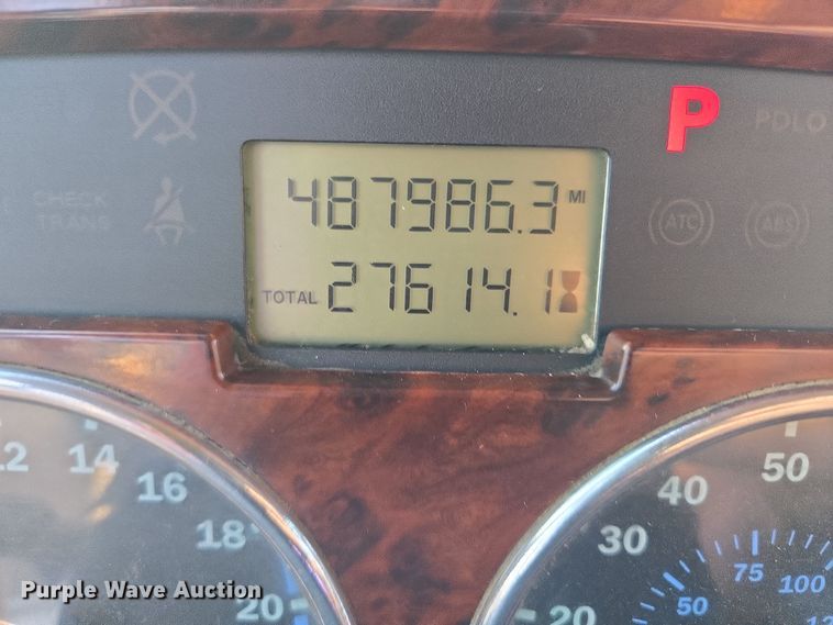 image for item EQ6849 2007 Mack Granite CV713 roll-off container truck