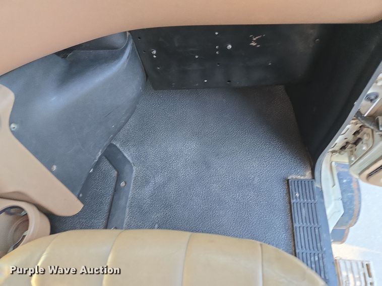 image for item EQ6849 2007 Mack Granite CV713 roll-off container truck