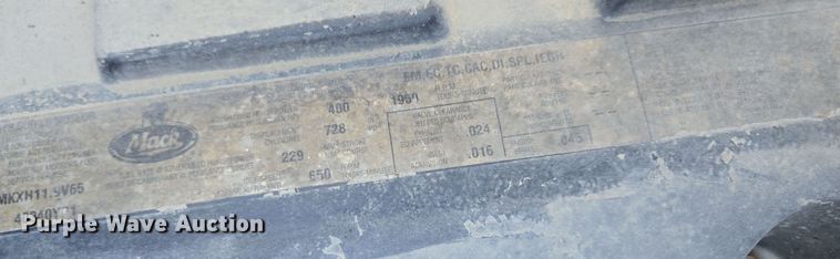 image for item EQ6849 2007 Mack Granite CV713 roll-off container truck